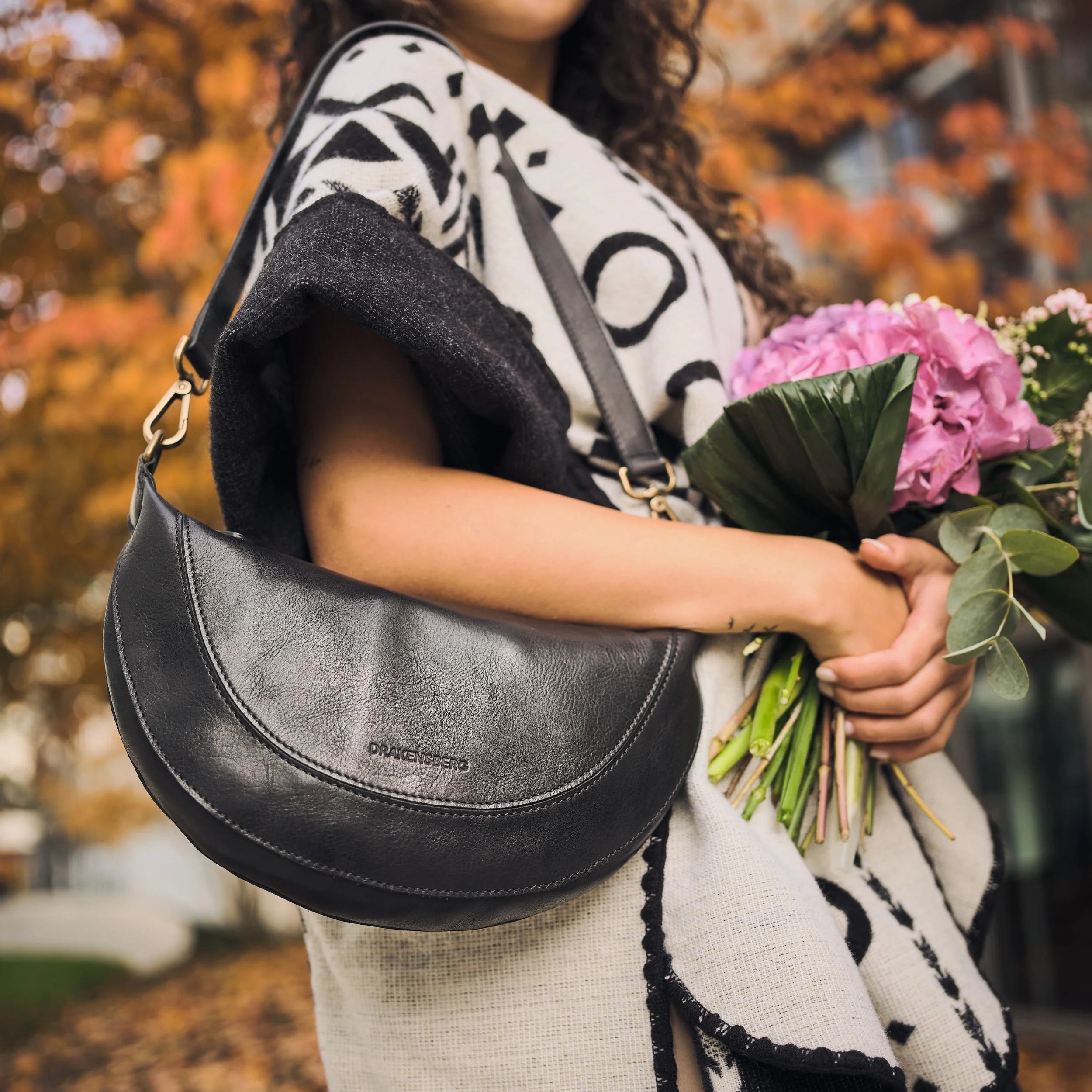 Set/2 Half-Moon Bag »Mona« & Cross-Body-Gurt - Image 12